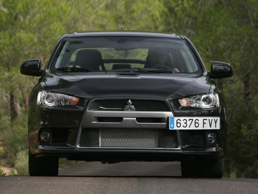  Mitsubishi Lancer Evolution X 2008 года  (EU) (фото 12 из 21)